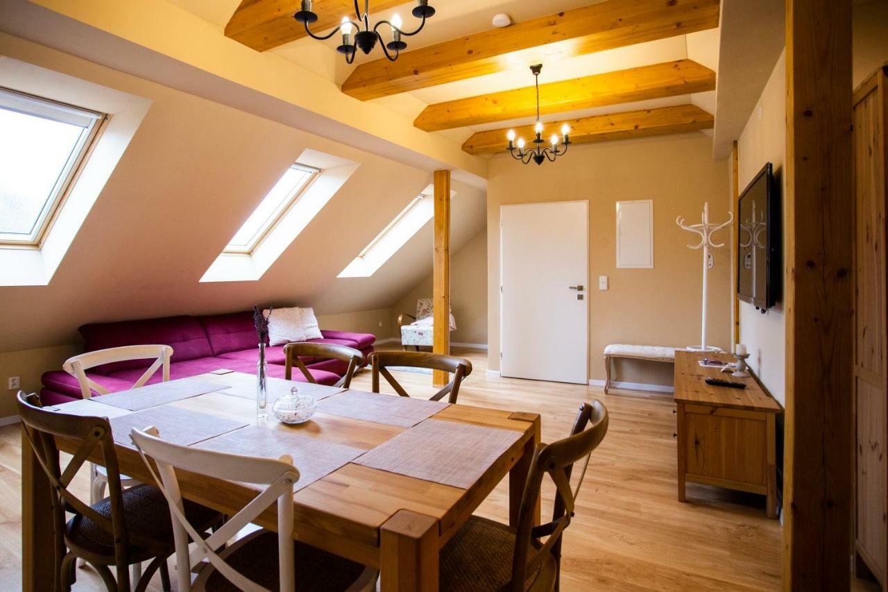 Mikulov Apartmany Magistr ภายนอก รูปภาพ